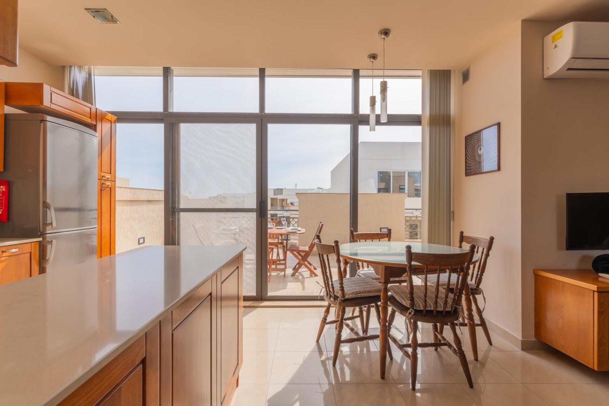 Penthouse-hosted By Sweetstay *